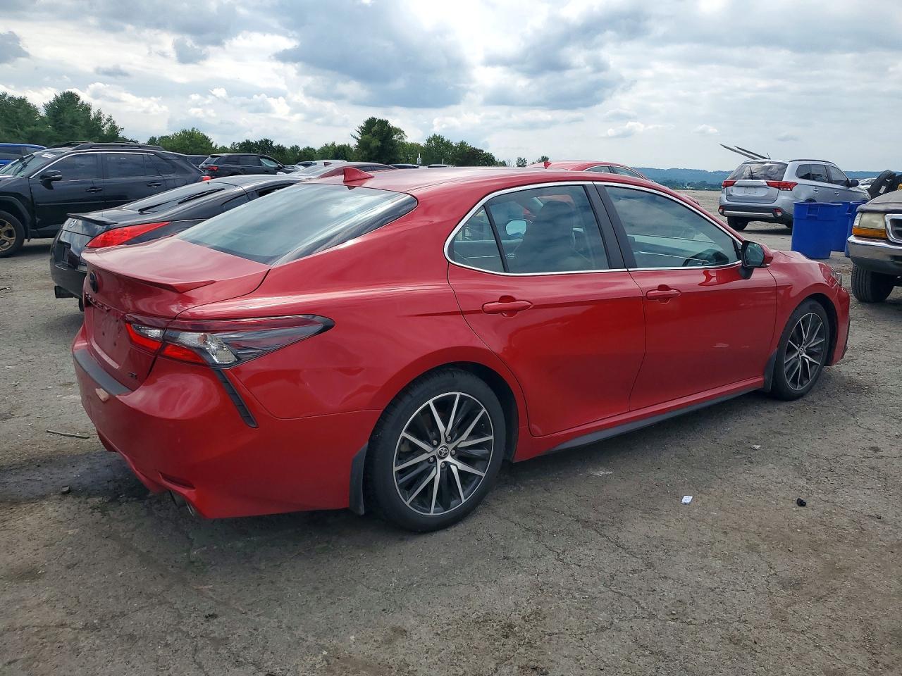 2021 TOYOTA CAMRY SE — снимка 3
