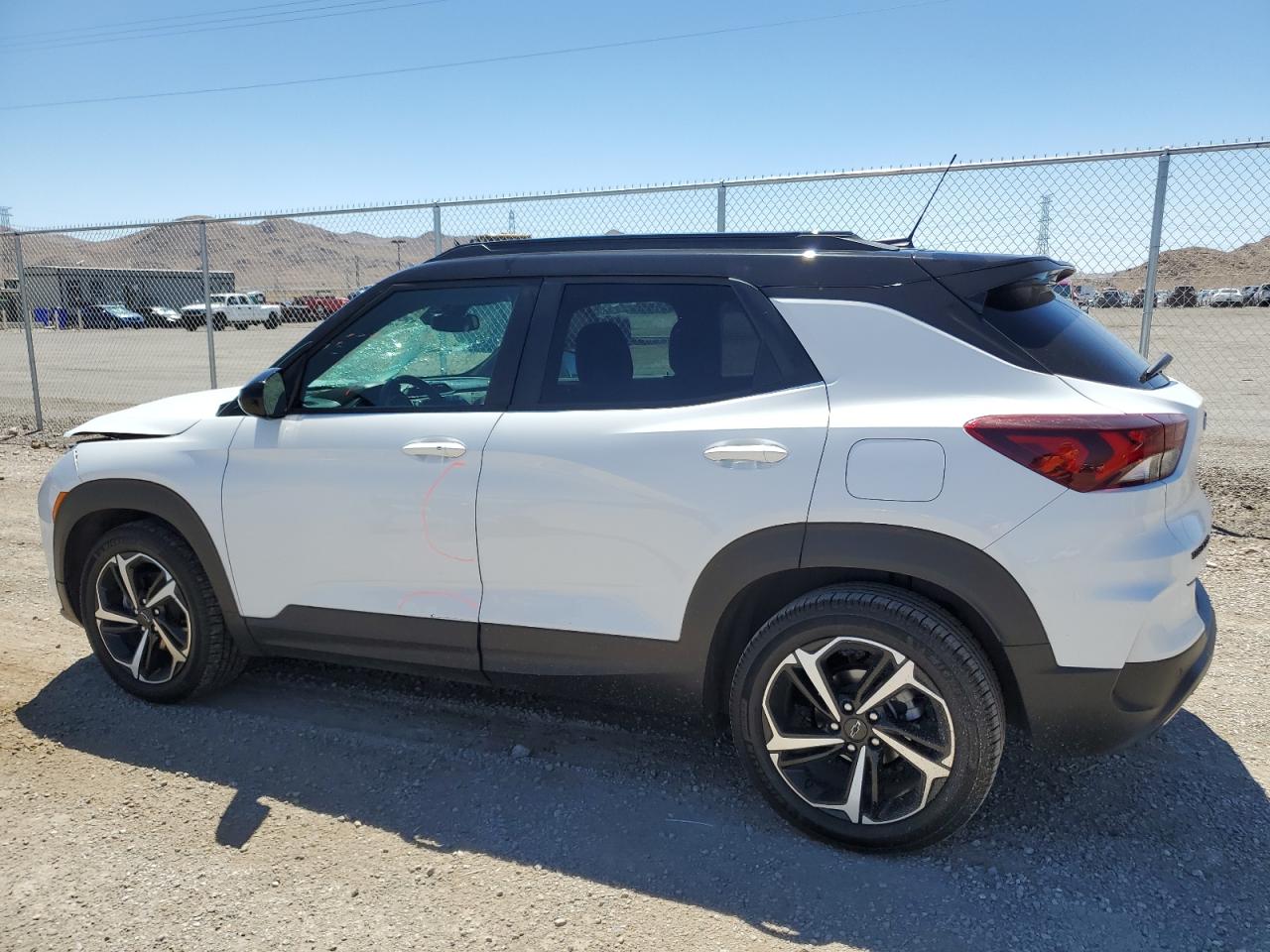 2021 CHEVROLET TRAILBLAZER RS — снимка 2