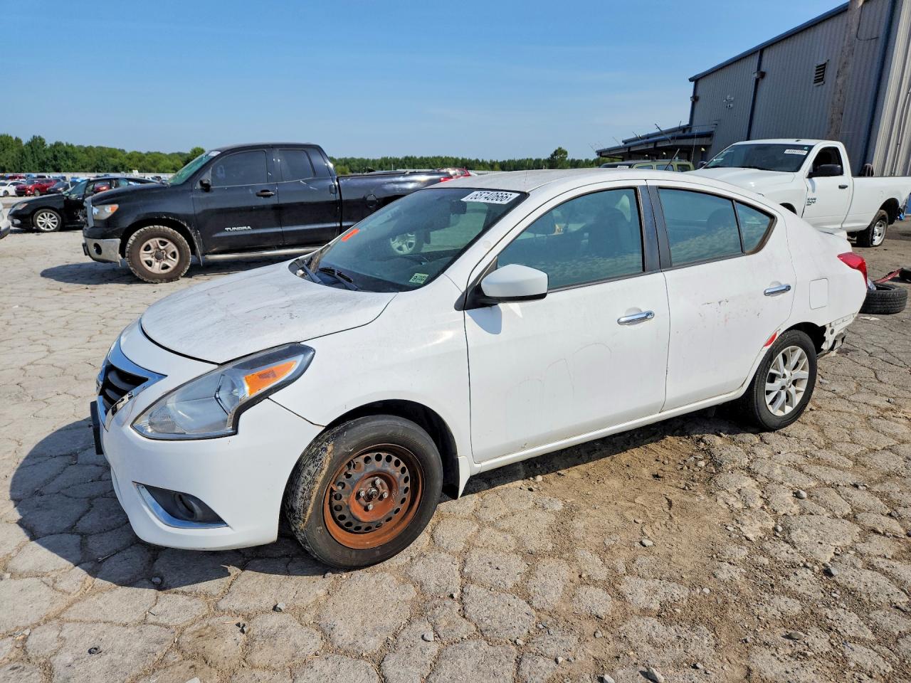 2019 NISSAN VERSA SV