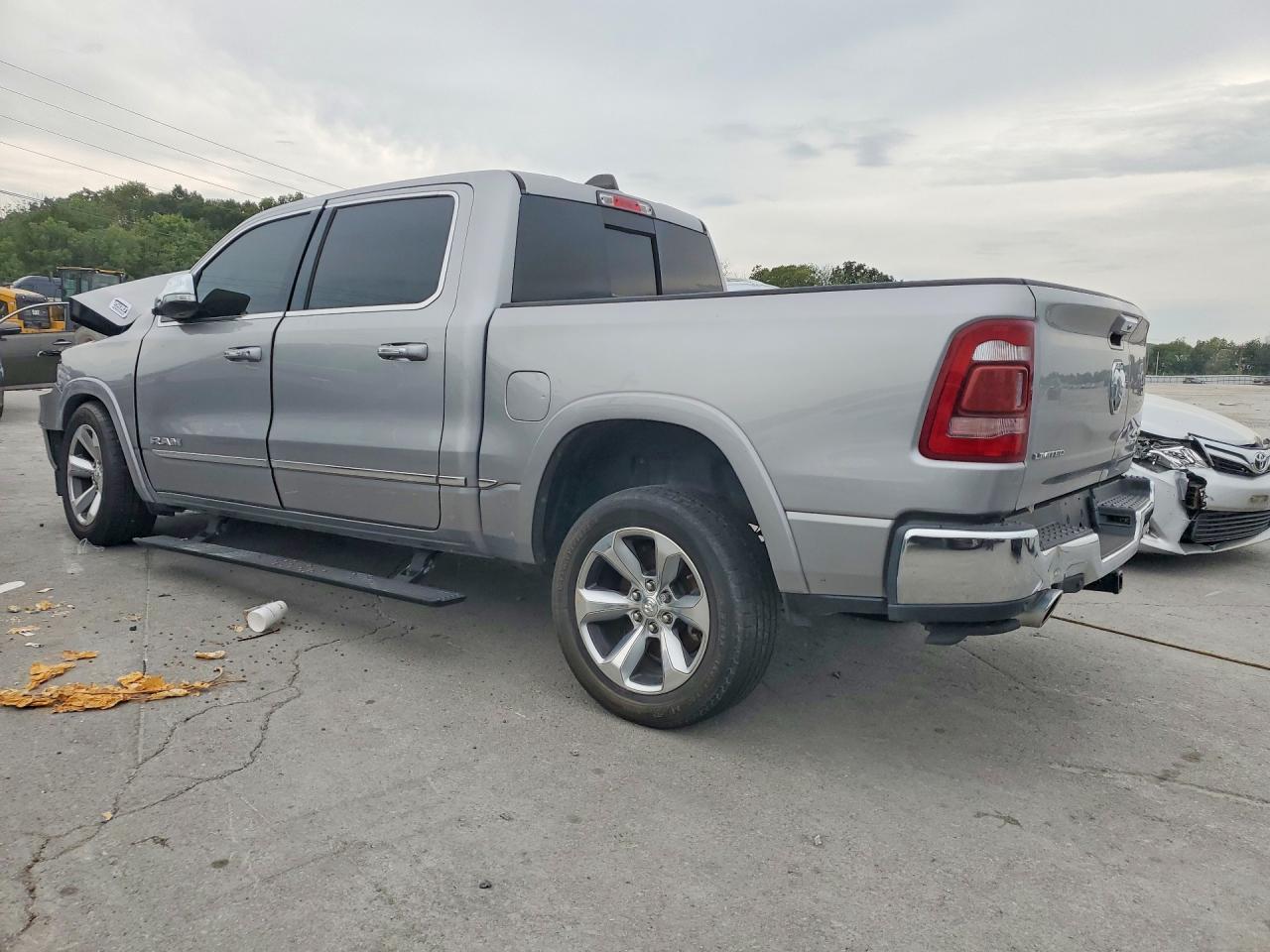 2022 RAM 1500 LIMITED — снимка 2