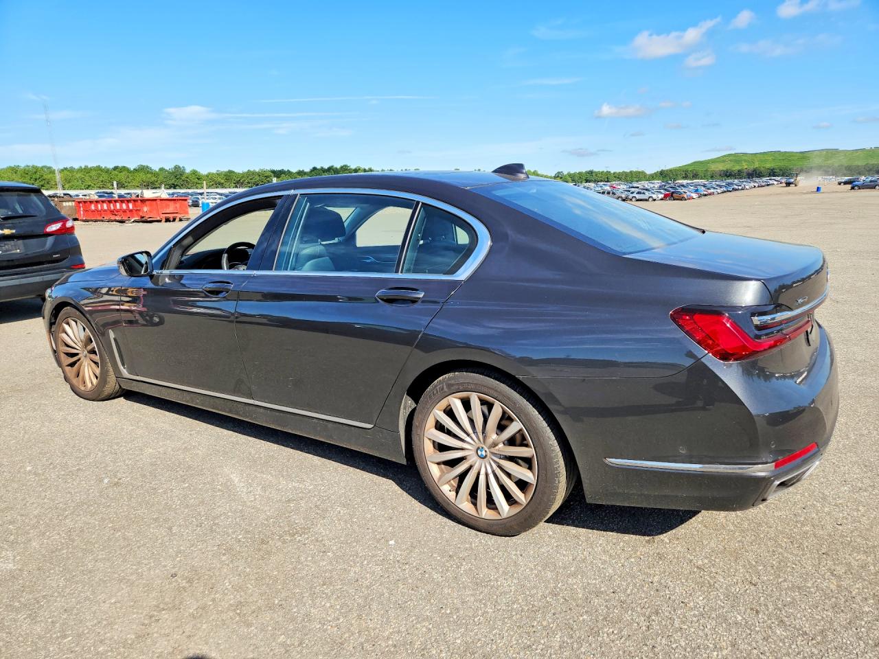 2021 BMW 740 XI — снимка 2