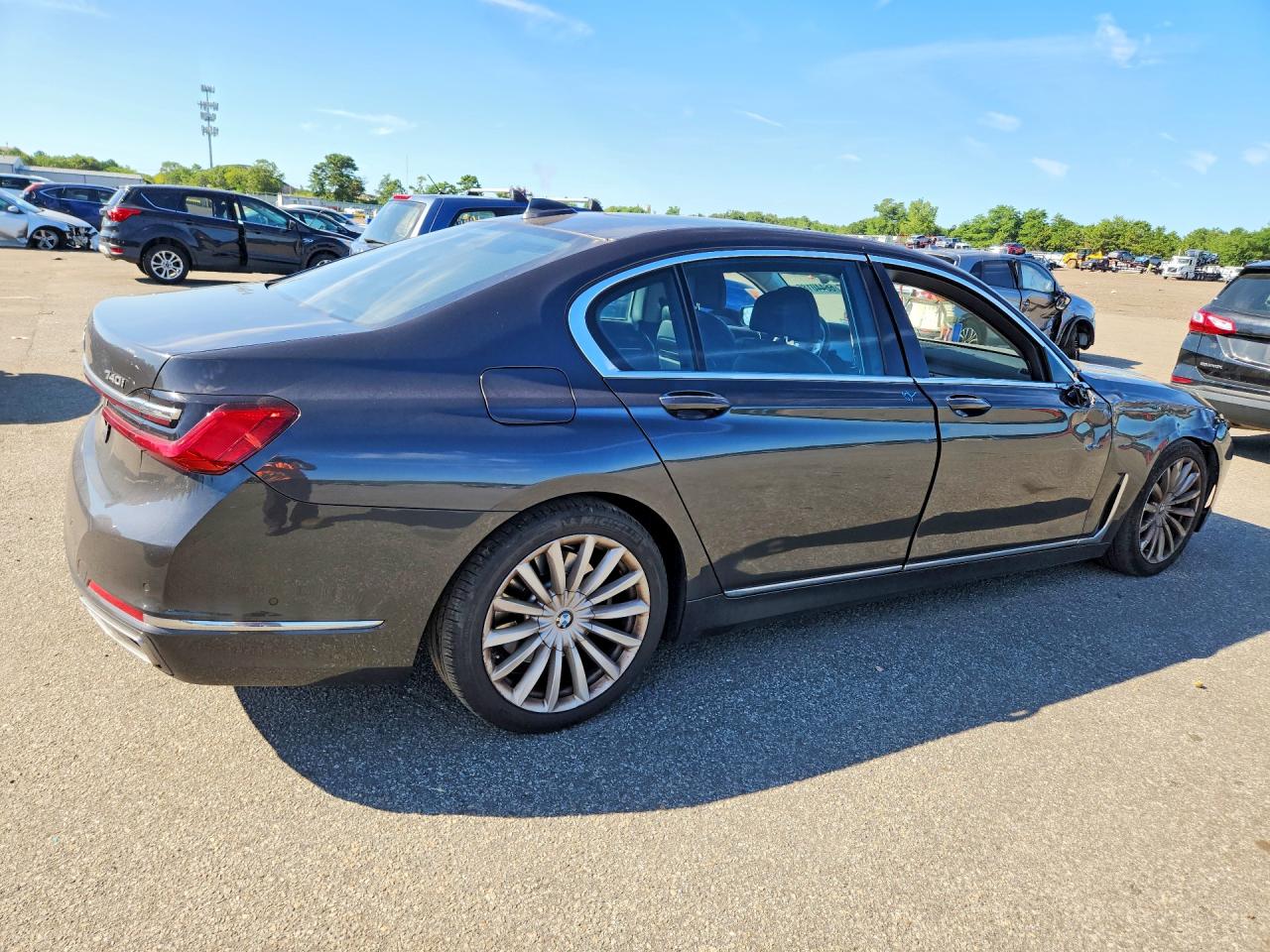 2021 BMW 740 XI — снимка 3