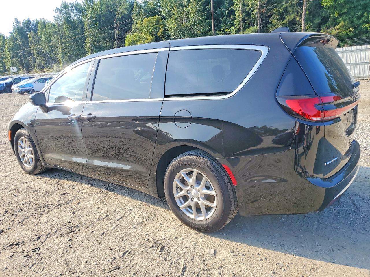 2027 CHRYSLER PACIFICA SELECT — снимка 2
