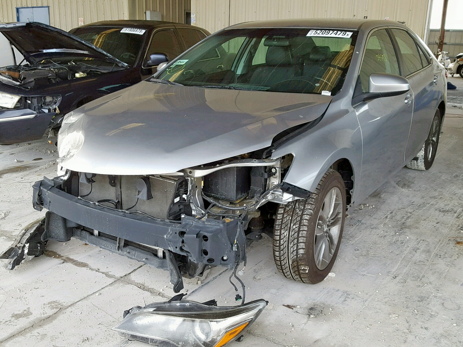 2017 TOYOTA CAMRY LE — снимка 2