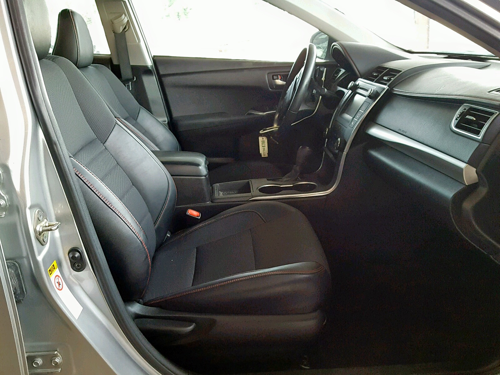 2017 TOYOTA CAMRY LE — снимка 5