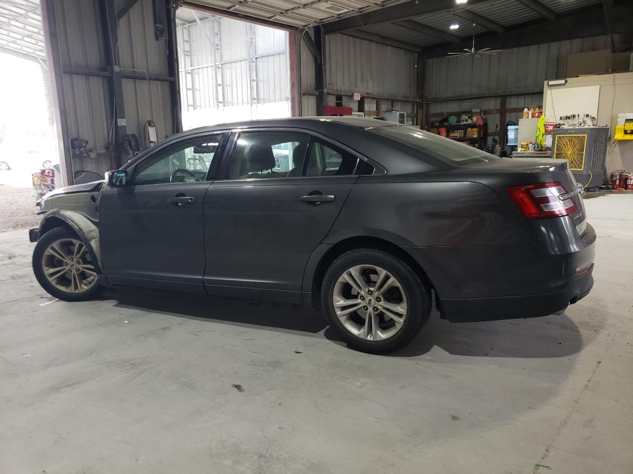 2017 FORD TAURUS SEL — снимка 2