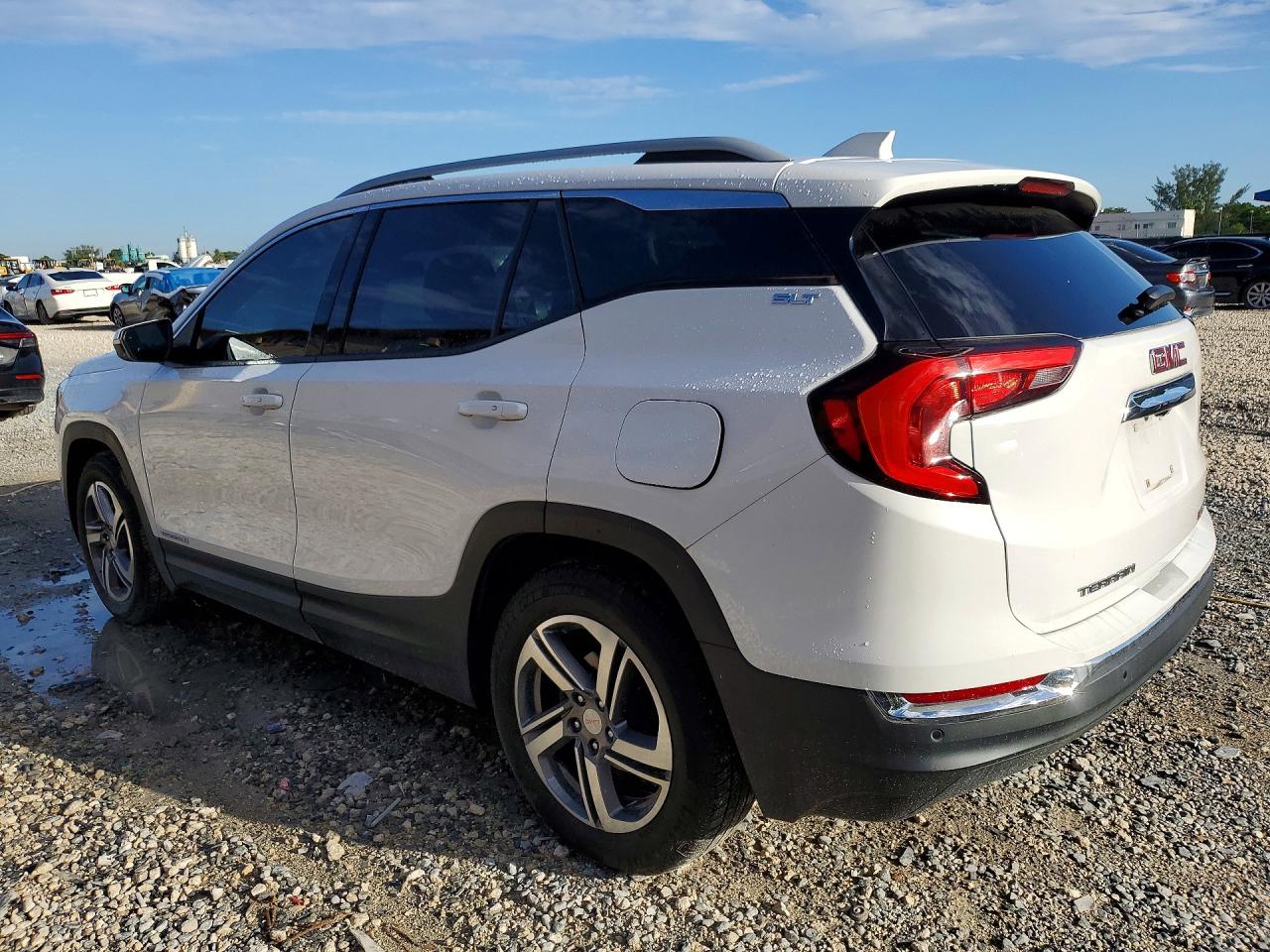 2021 GMC TERRAIN SLT — снимка 2