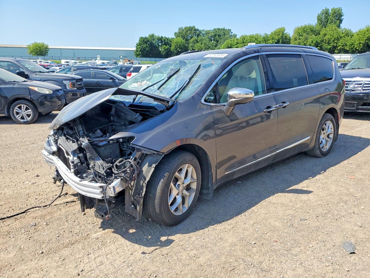 2020 CHRYSLER PACIFICA LIMITED