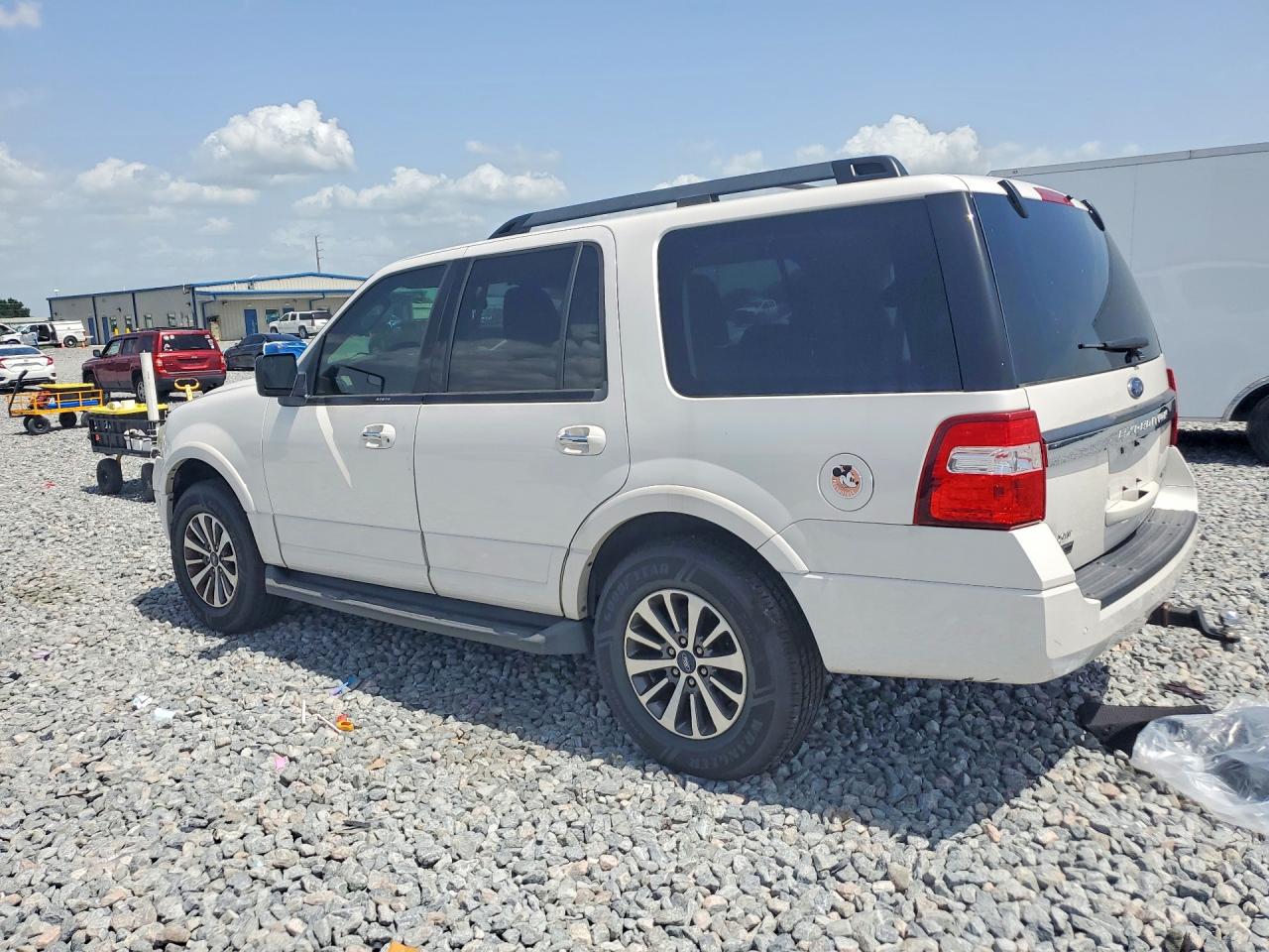 2017 FORD EXPEDITION XLT — снимка 2