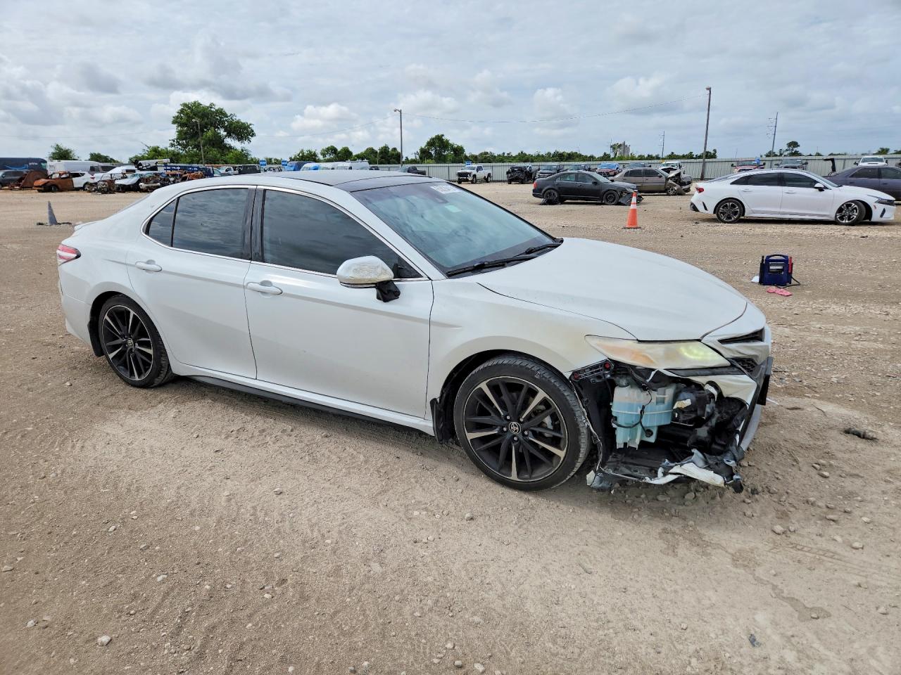 2020 TOYOTA CAMRY XSE — снимка 4
