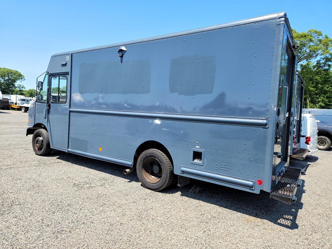 2020 FORD F59 — снимка 2