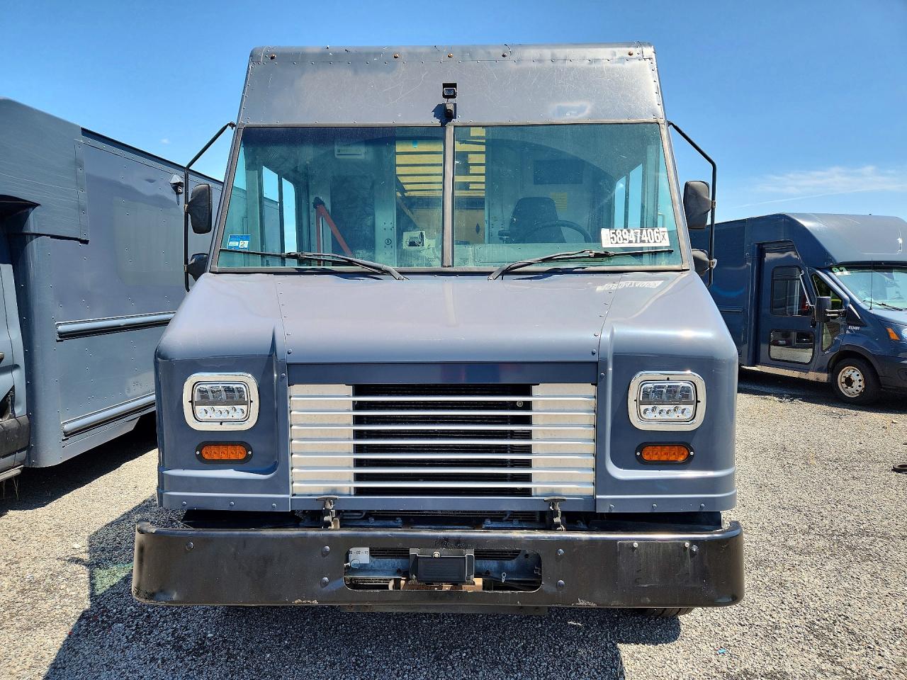 2020 FORD F59 — снимка 5