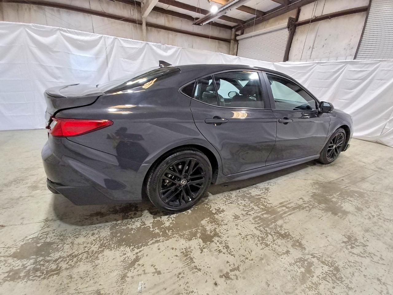 2025 TOYOTA CAMRY SE — снимка 3