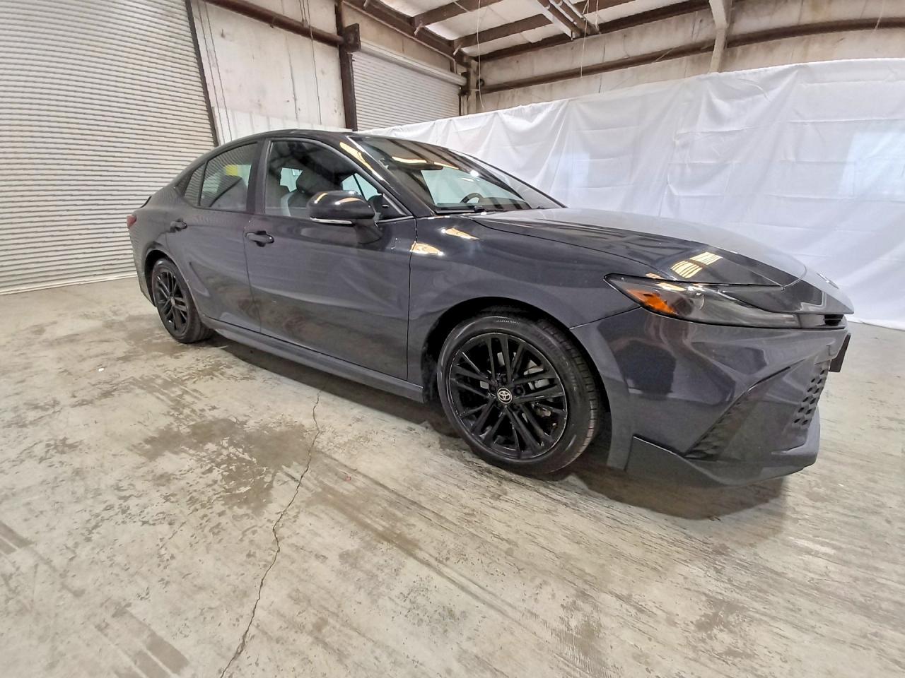 2025 TOYOTA CAMRY SE — снимка 4