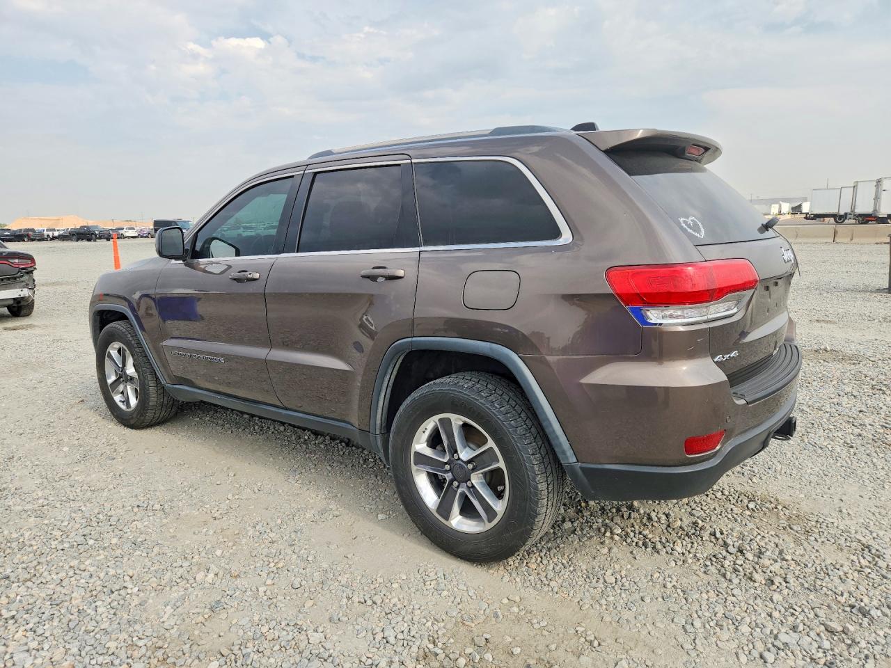 2017 JEEP GRAND CHEROKEE LAREDO — снимка 2