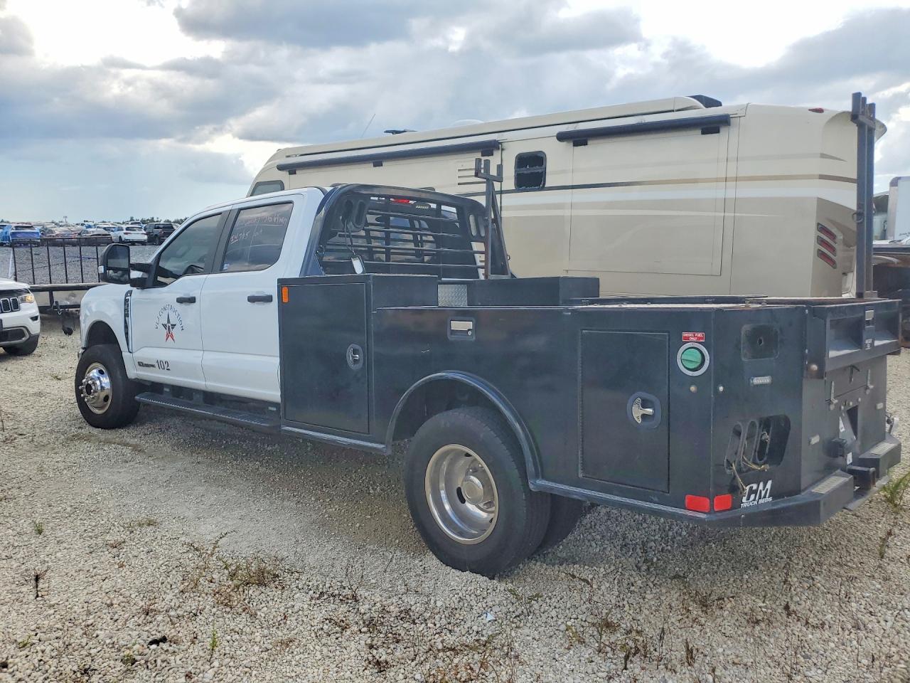 2023 FORD F350 SUPER DUTY — снимка 2
