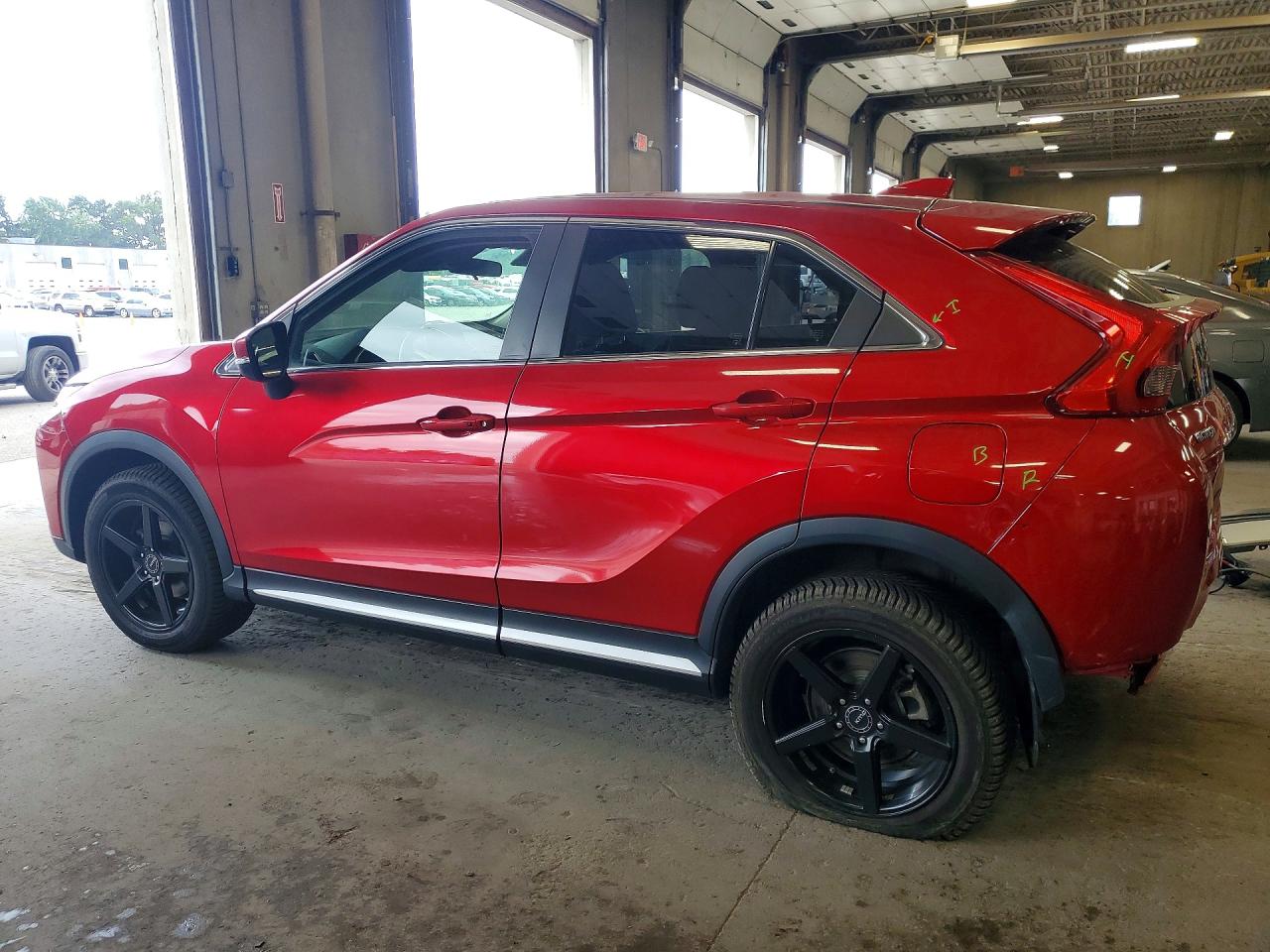 2019 MITSUBISHI ECLIPSE CROSS SE — снимка 2