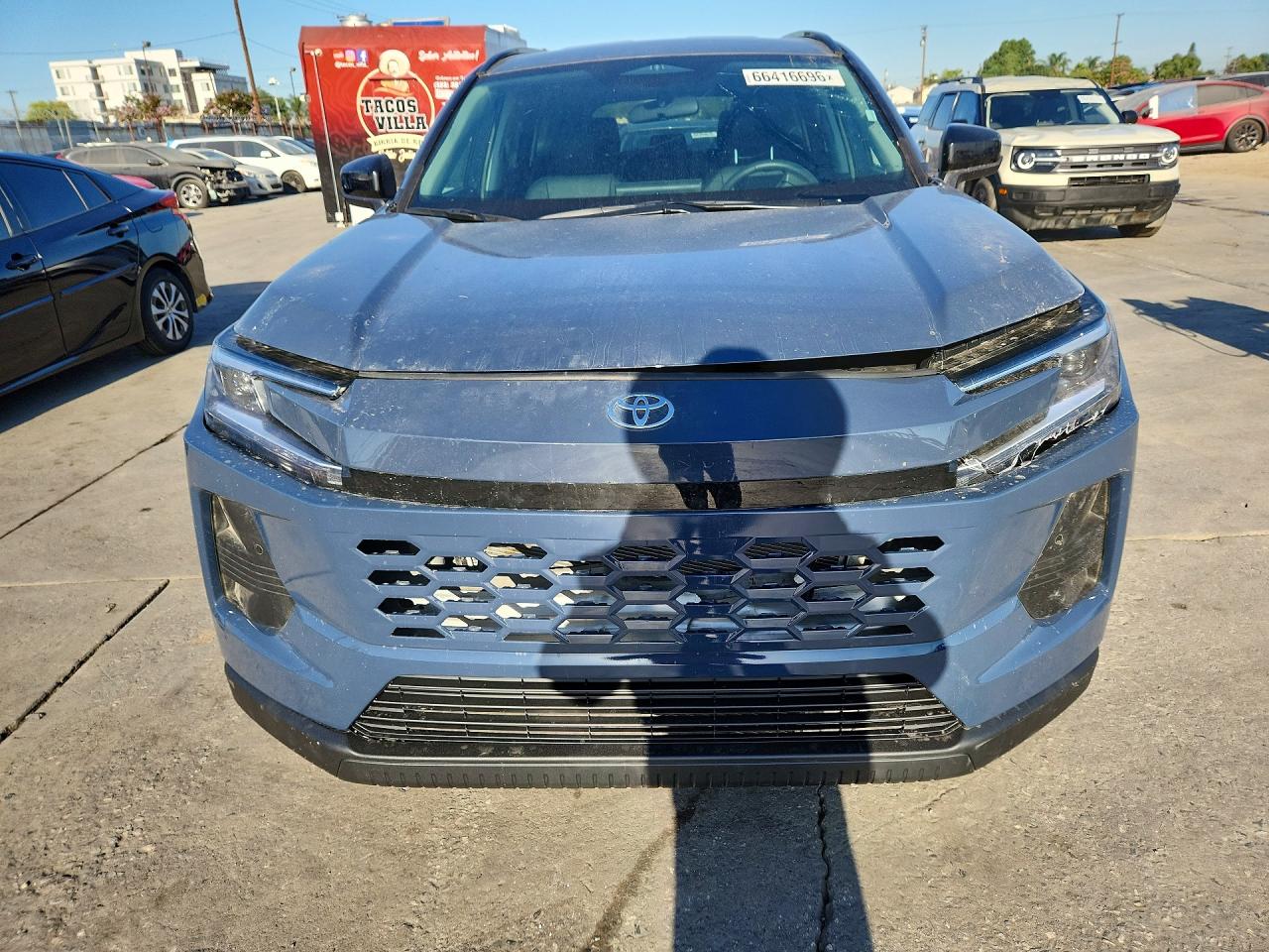 2026 TOYOTA RAV4 XLE PREMIUM — снимка 5