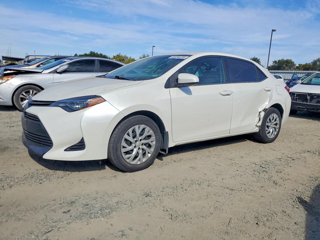 2018 TOYOTA COROLLA LE