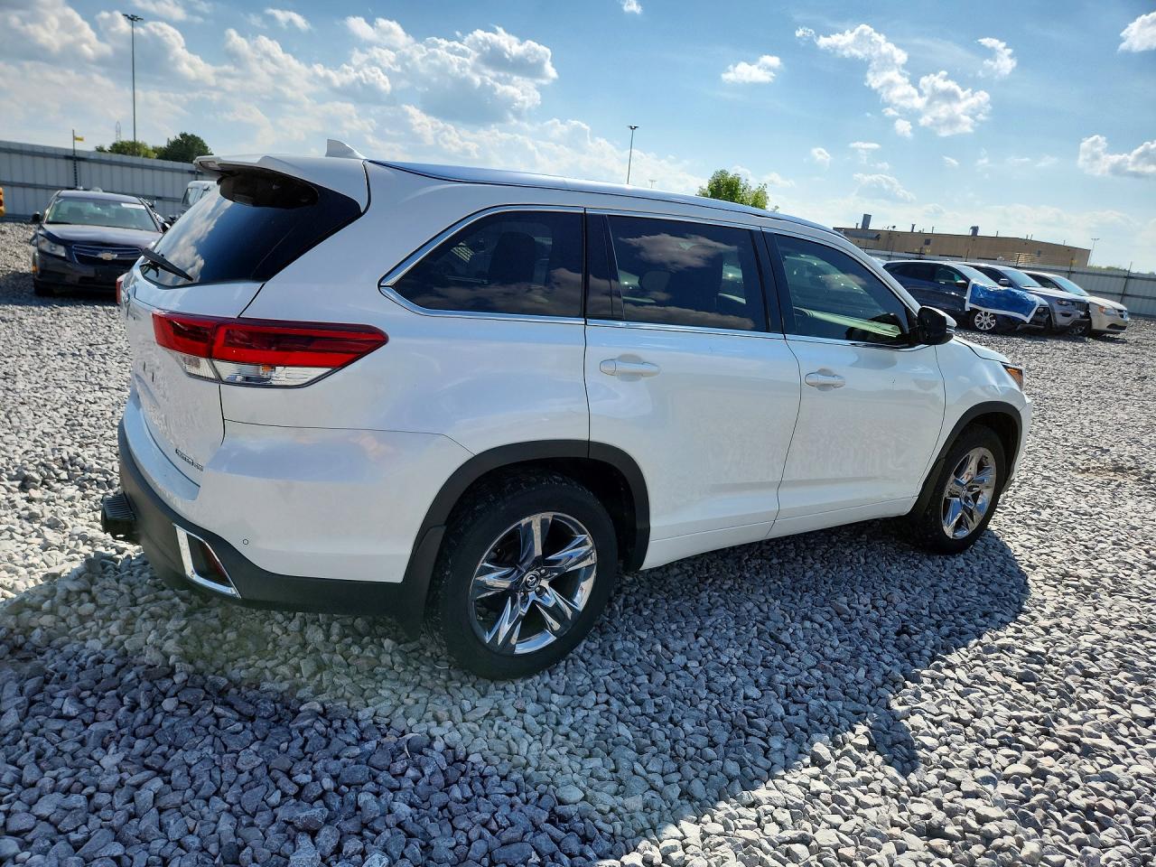 2019 TOYOTA HIGHLANDER LIMITED PLATINUM — снимка 3