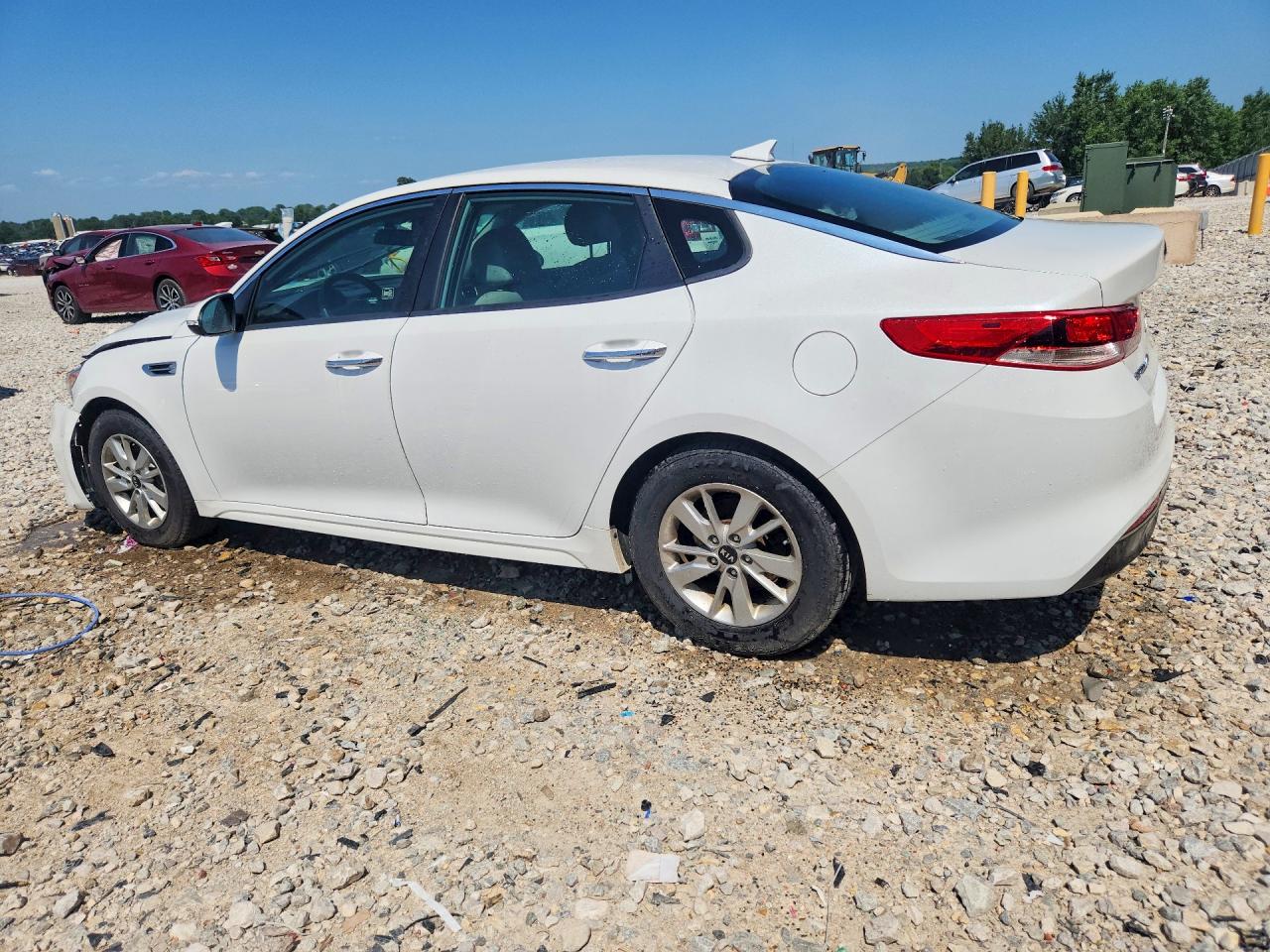2017 KIA OPTIMA LX — снимка 2