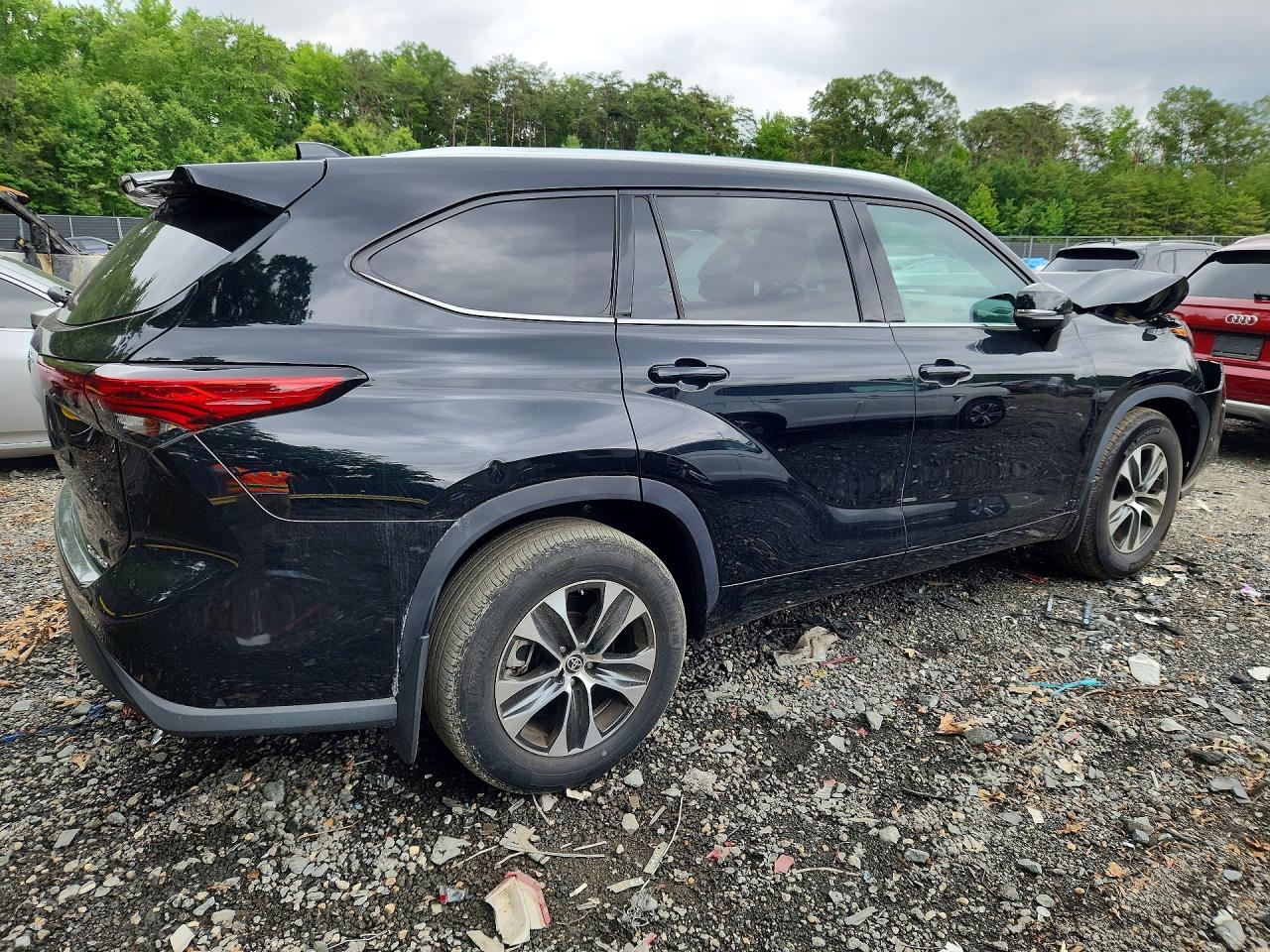 2021 TOYOTA HIGHLANDER XLE — снимка 3