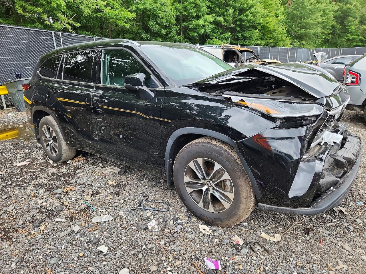 2021 TOYOTA HIGHLANDER XLE — снимка 4
