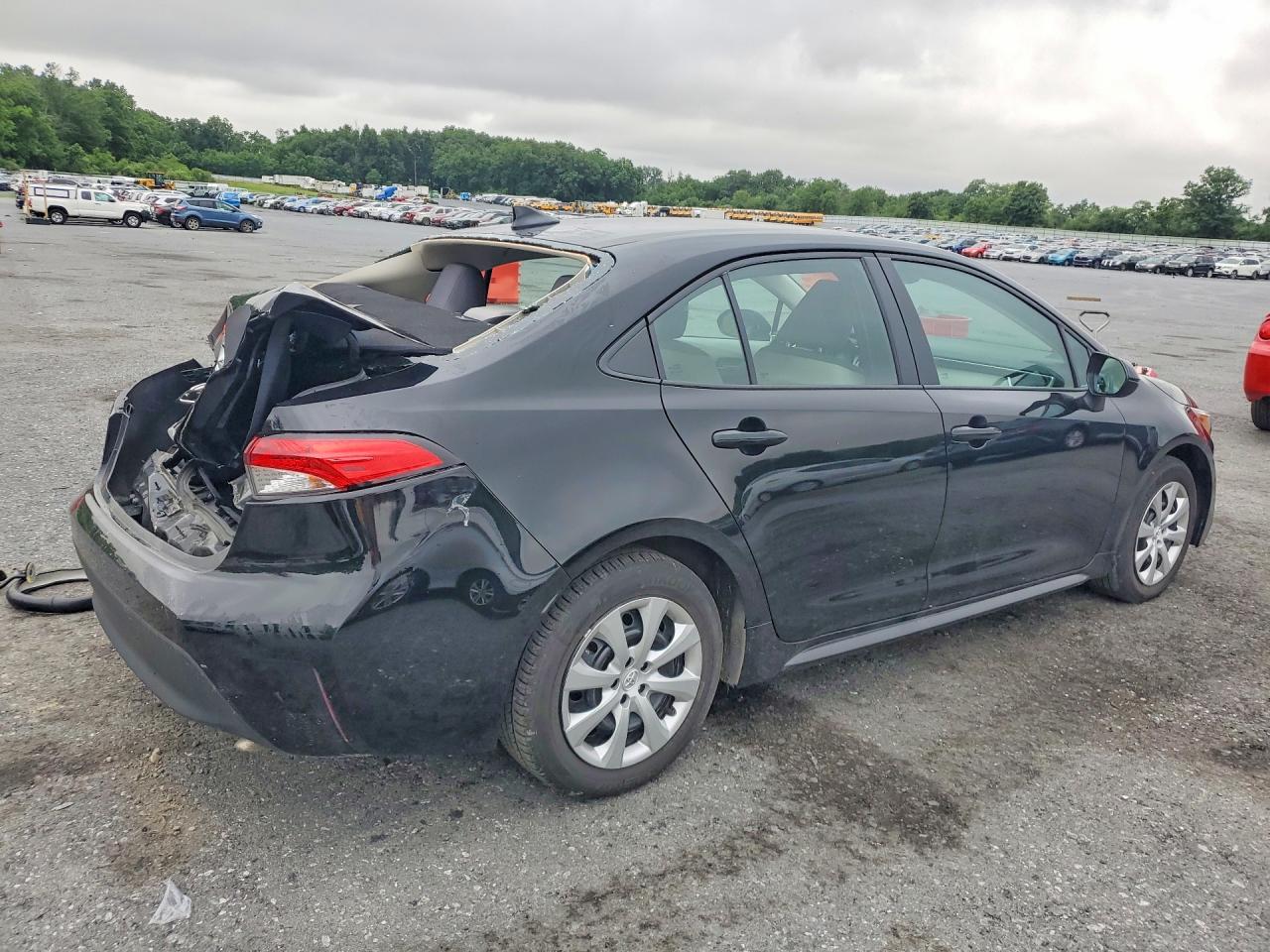 2025 TOYOTA COROLLA LE — снимка 3