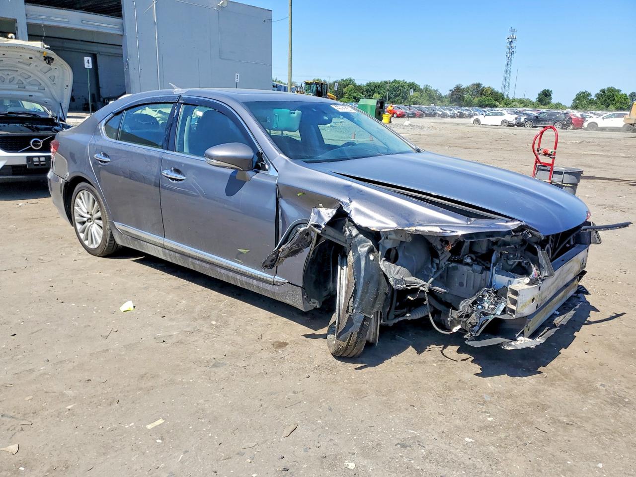 2017 LEXUS LS 460 — снимка 4
