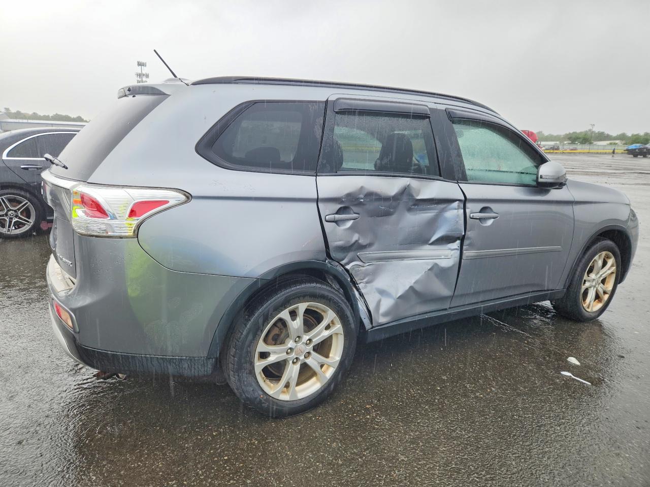 2015 MITSUBISHI OUTLANDER SE — снимка 3