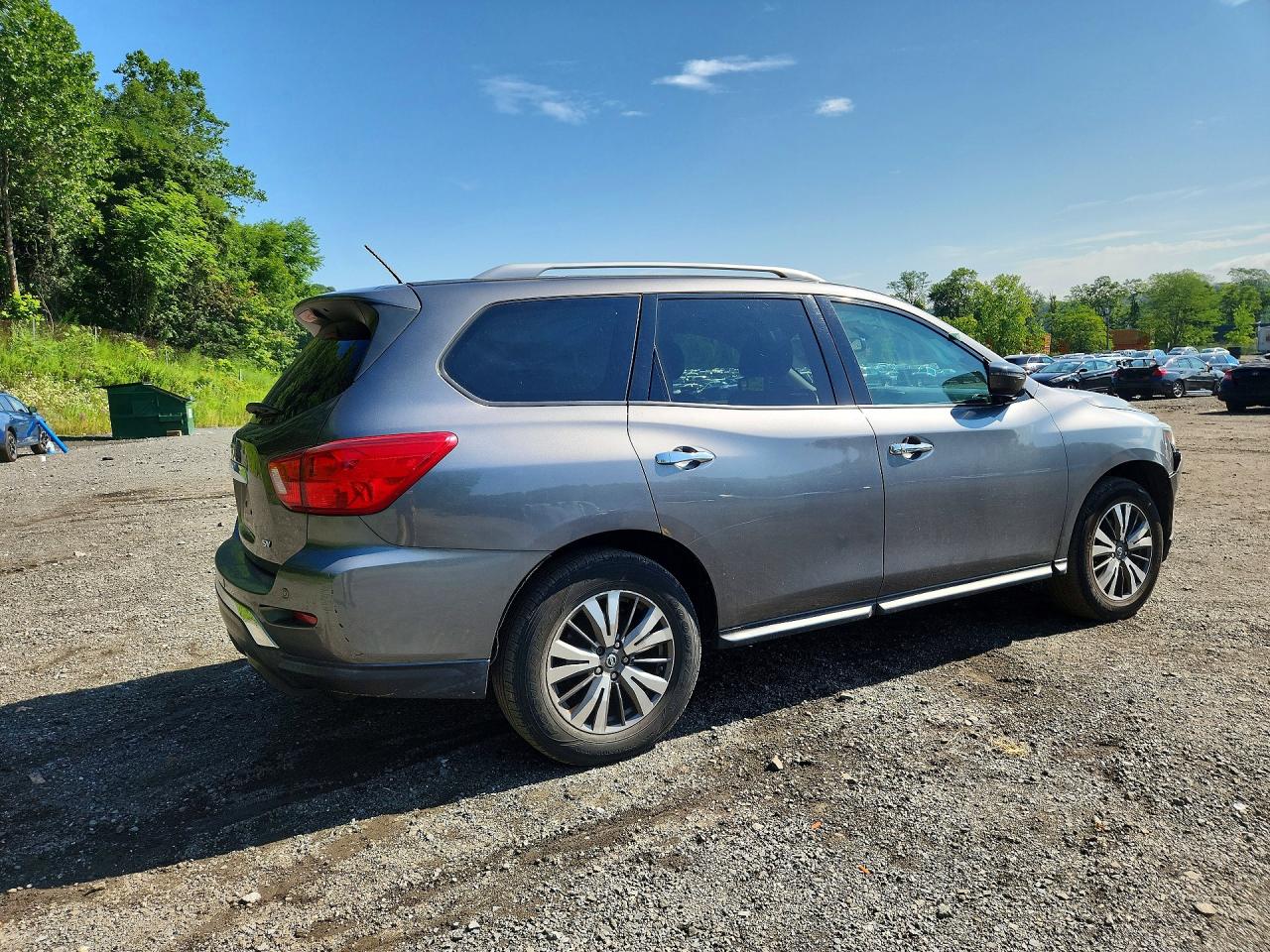 2017 NISSAN PATHFINDER SV — снимка 3