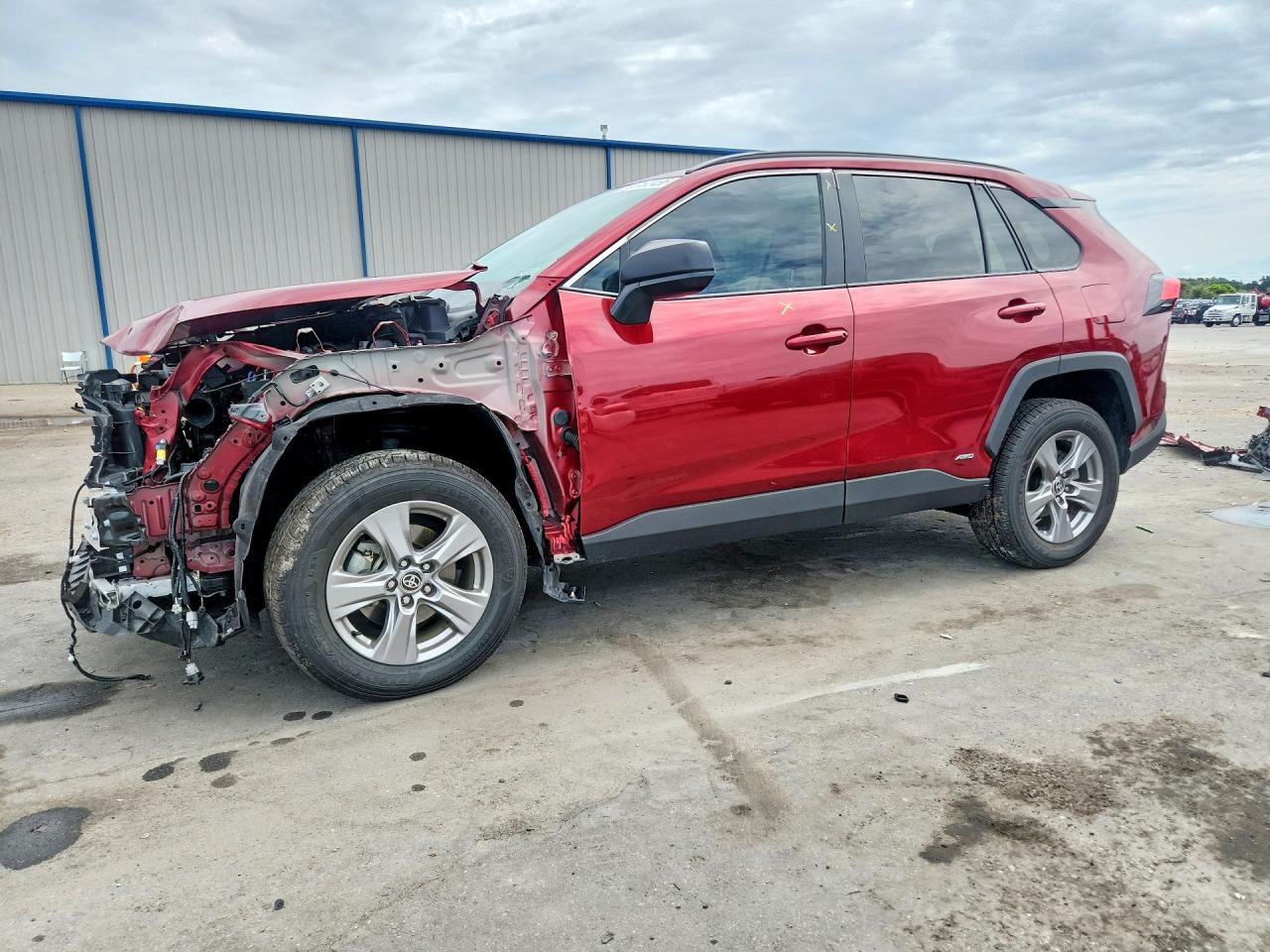 2024 TOYOTA RAV4 LE