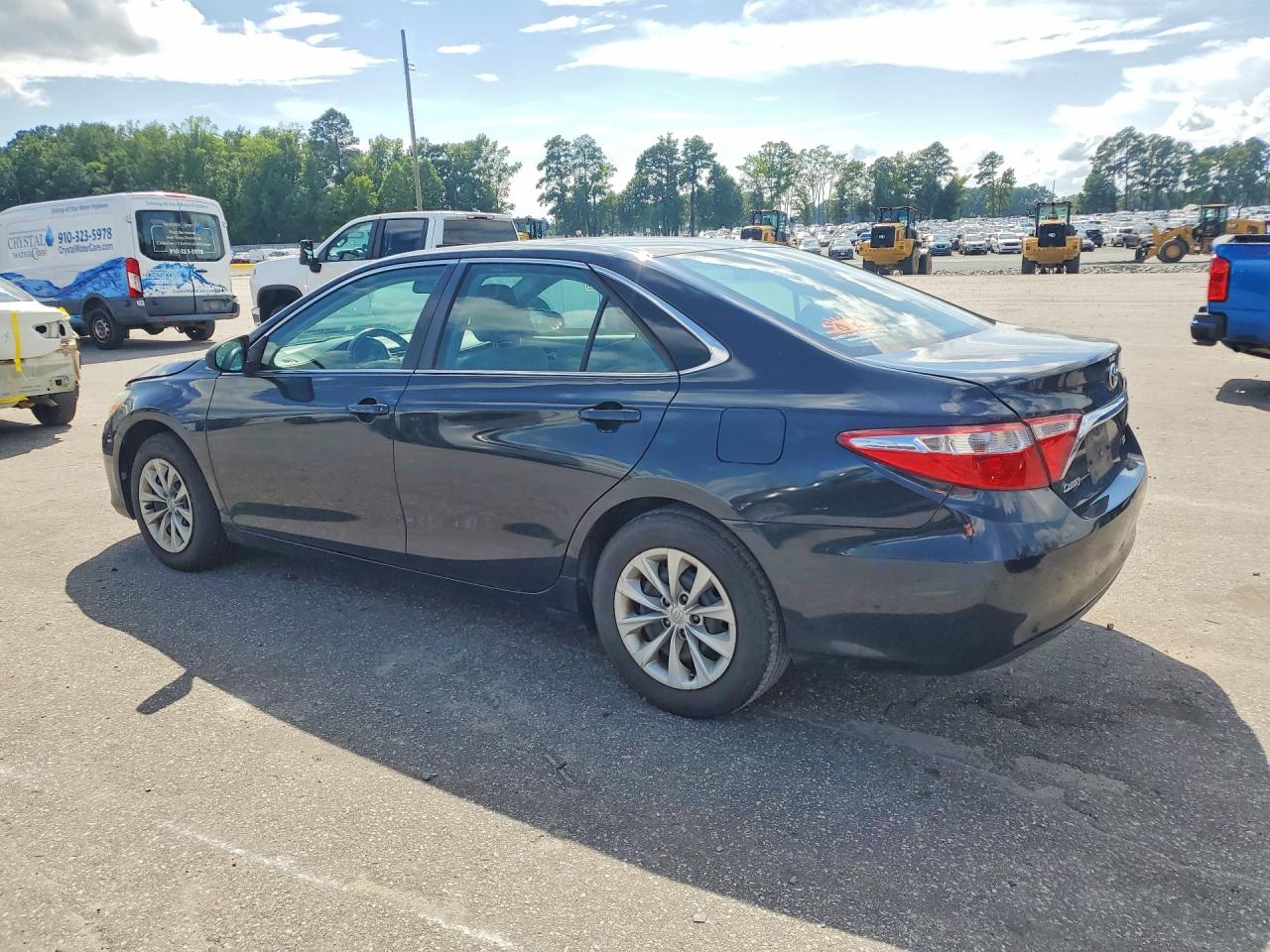 2016 TOYOTA CAMRY LE — снимка 2