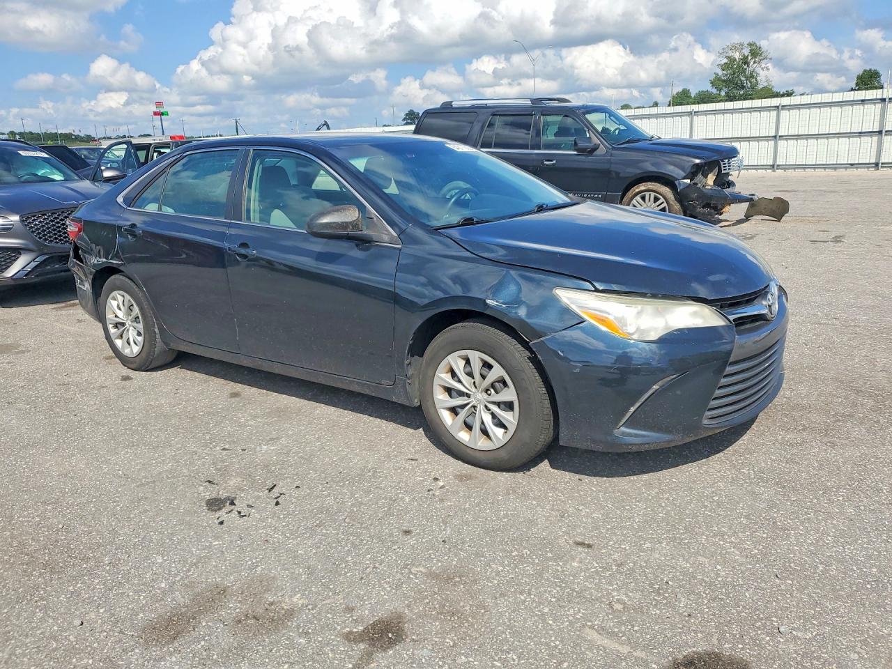 2016 TOYOTA CAMRY LE — снимка 4