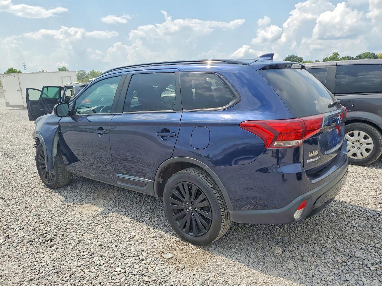 2020 MITSUBISHI OUTLANDER SE — снимка 2