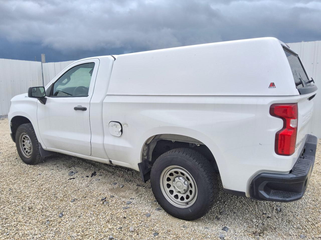 2023 CHEVROLET SILVERADO C1500 — снимка 2