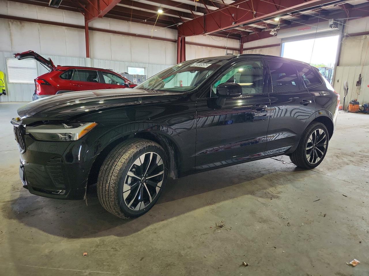 2026 VOLVO XC60 PLUS