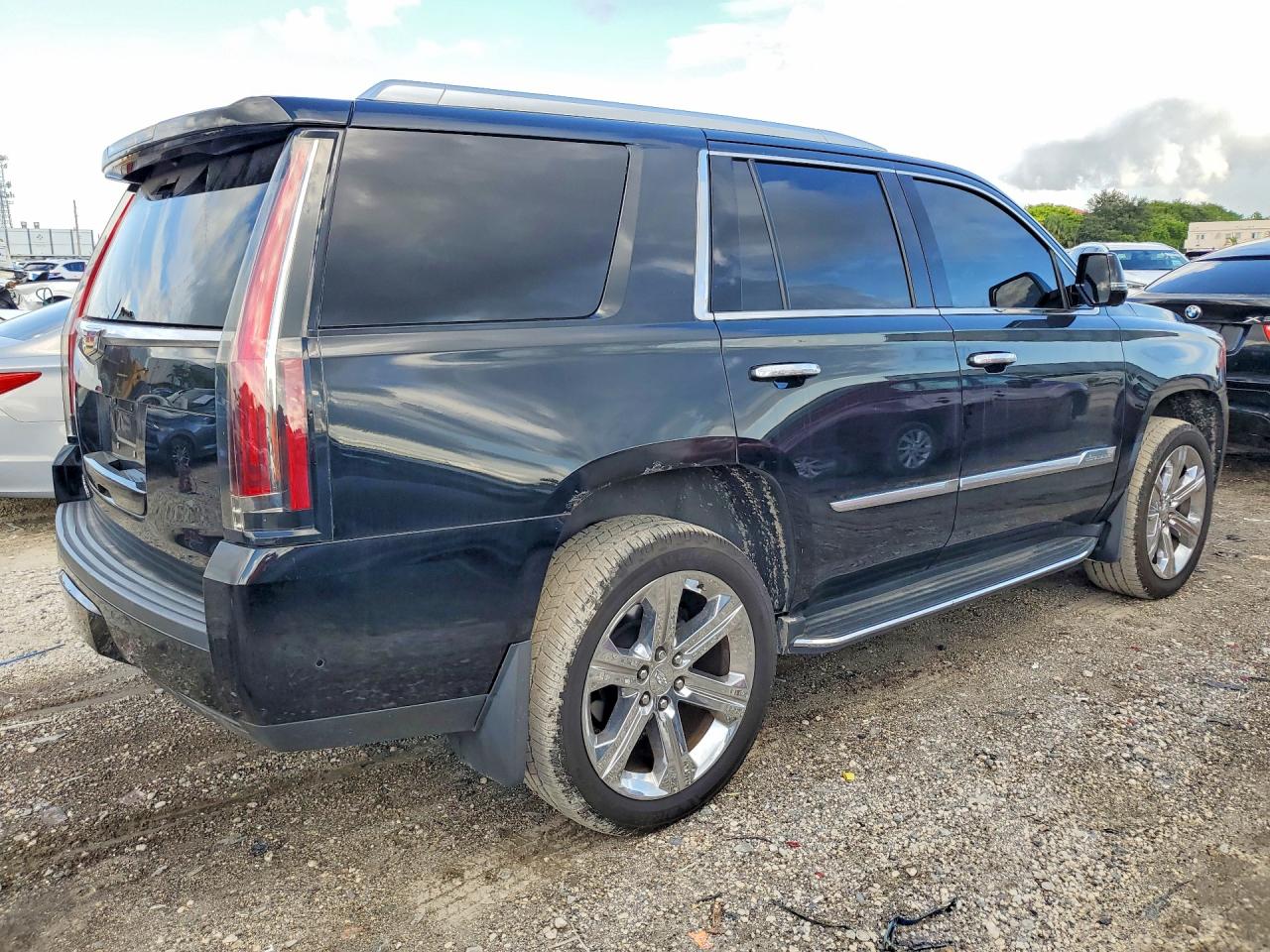 2017 CADILLAC ESCALADE — снимка 3
