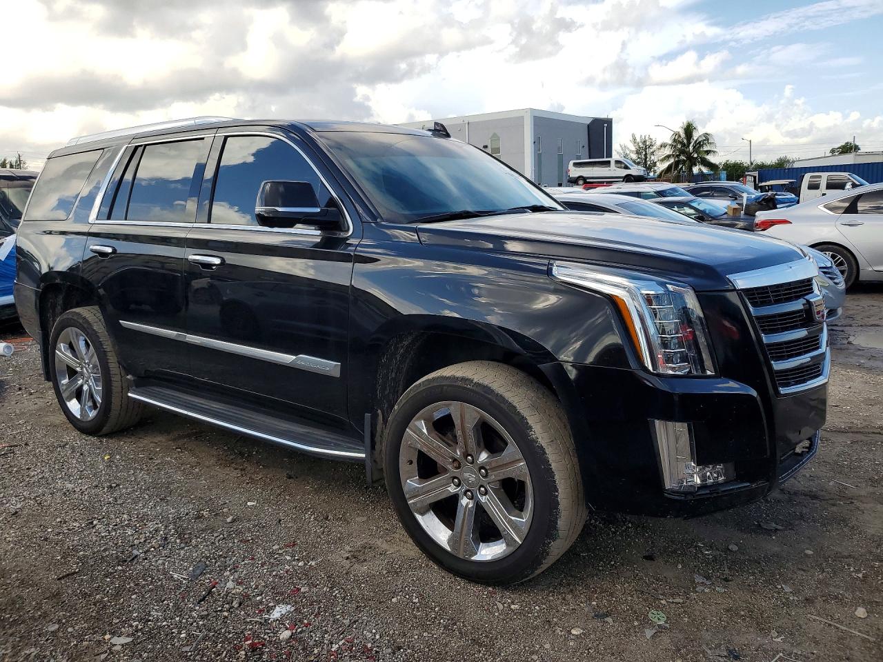2017 CADILLAC ESCALADE — снимка 4