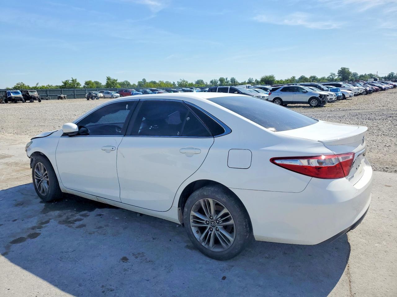 2017 TOYOTA CAMRY — снимка 2