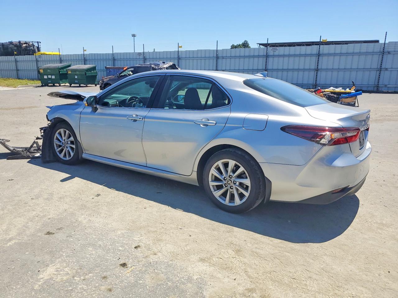 2021 TOYOTA CAMRY LE — снимка 2