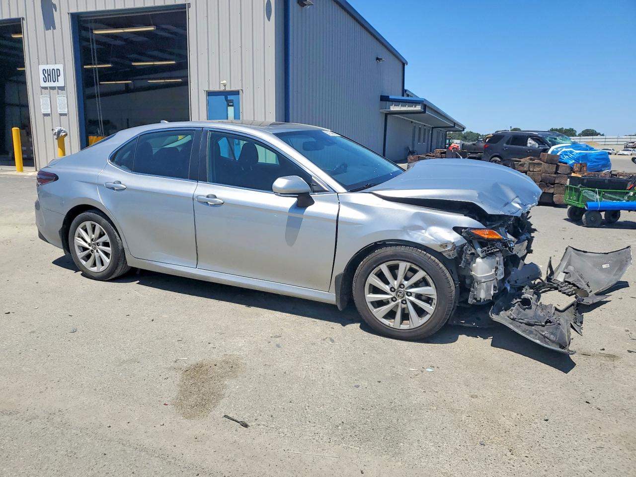 2021 TOYOTA CAMRY LE — снимка 4