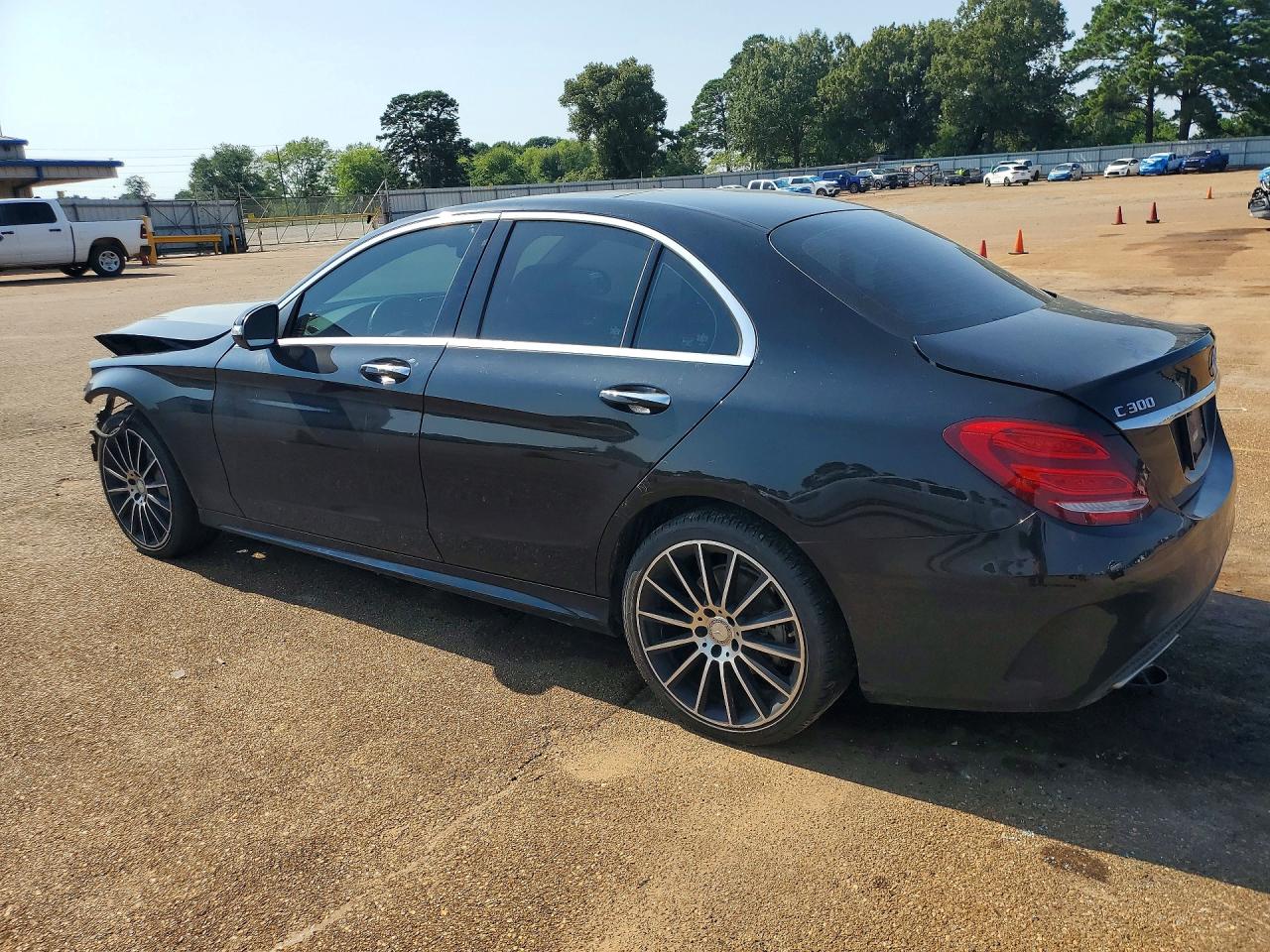 2015 MERCEDES-BENZ C 300 4MATIC — снимка 2