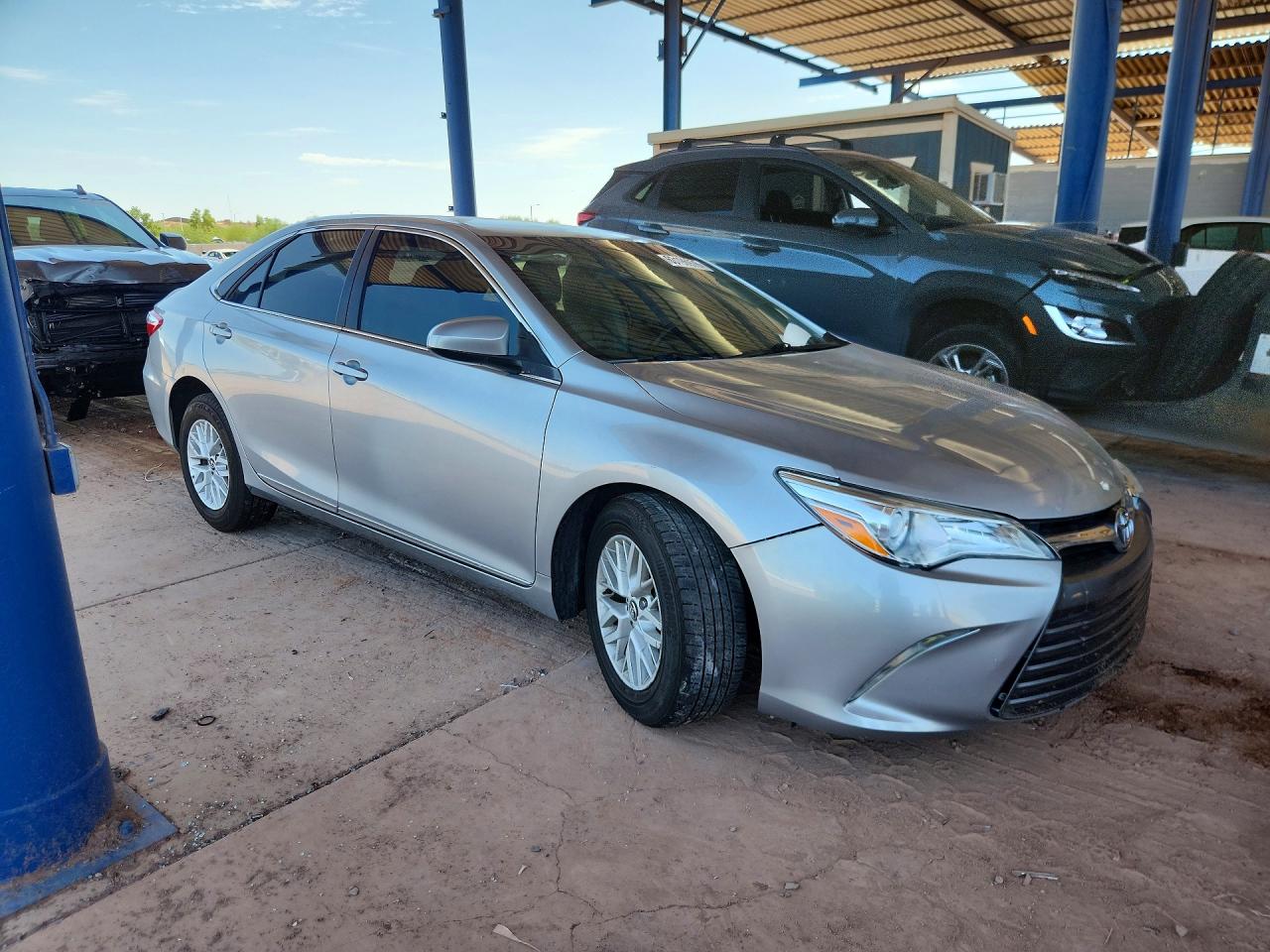 2017 TOYOTA CAMRY LE — снимка 4