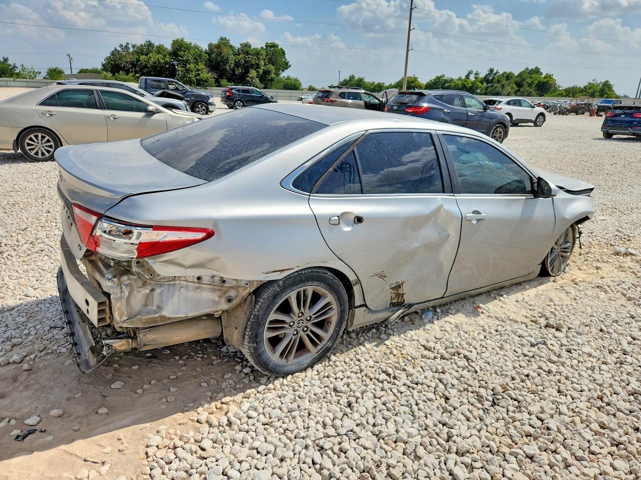 2016 TOYOTA CAMRY SE — снимка 3