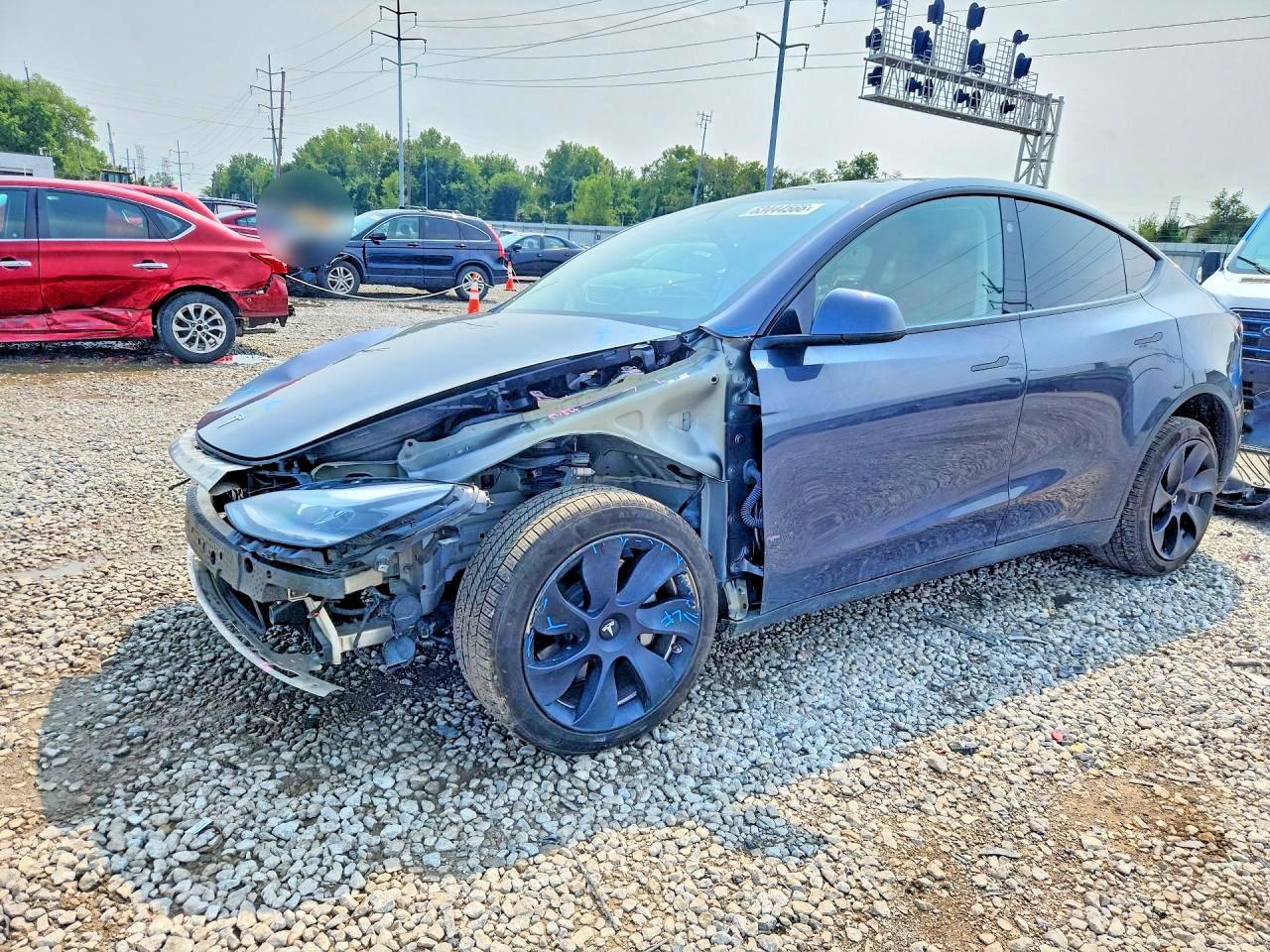 2023 TESLA MODEL Y