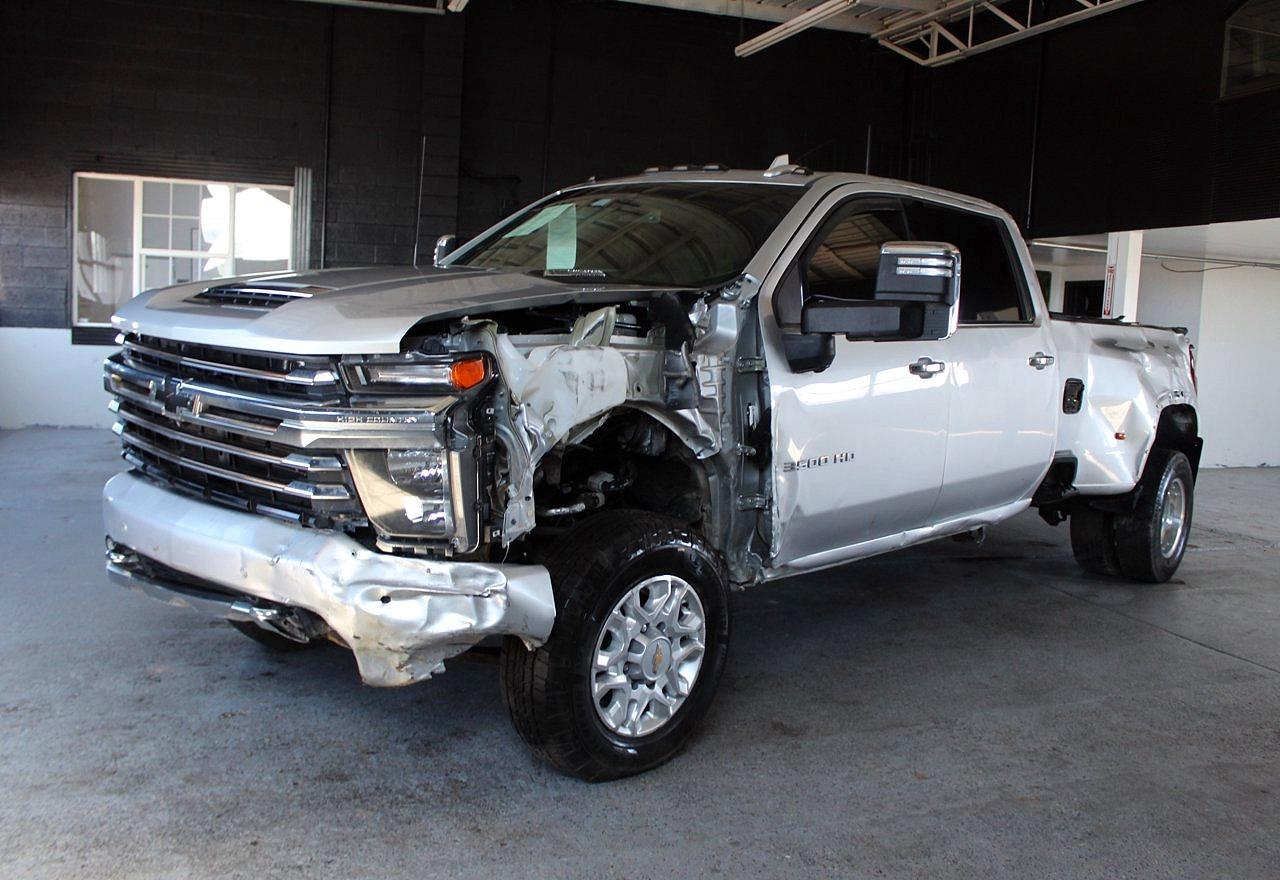 2022 CHEVROLET SILVERADO K3500 HIGH COUNTRY — снимка 2