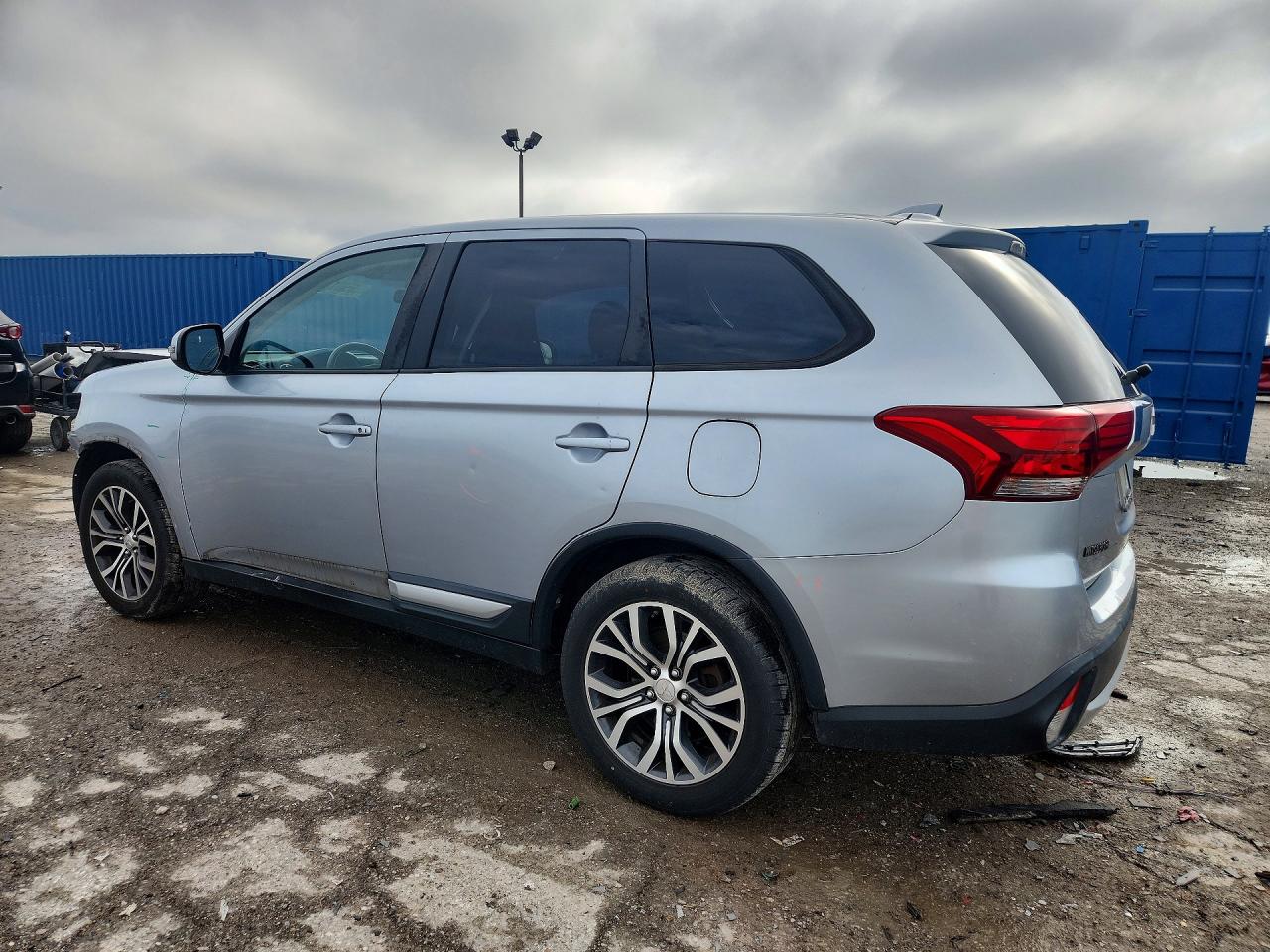 2017 MITSUBISHI OUTLANDER SE — снимка 2
