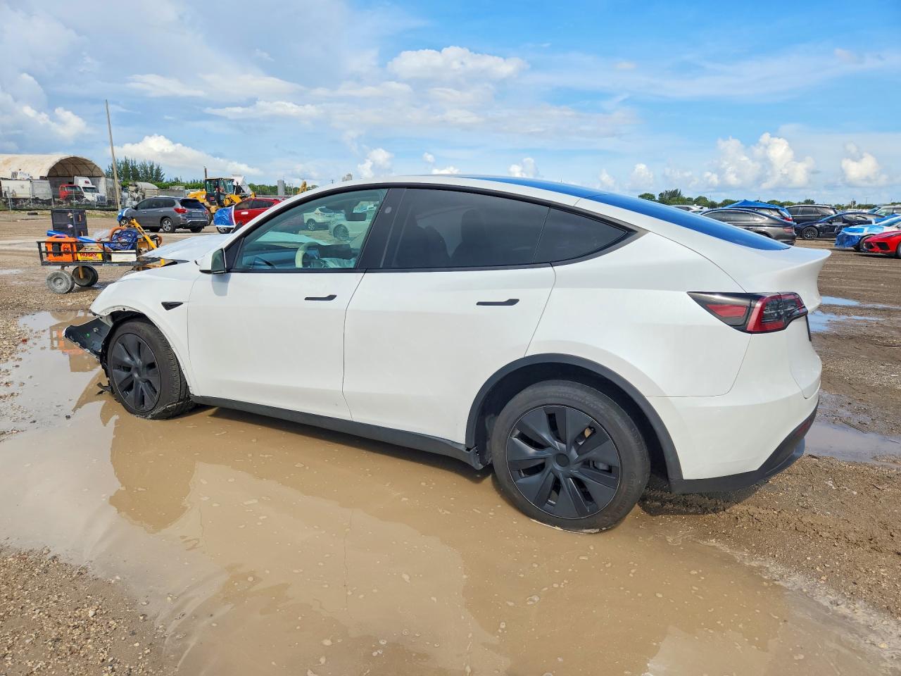 2024 TESLA MODEL Y — снимка 2
