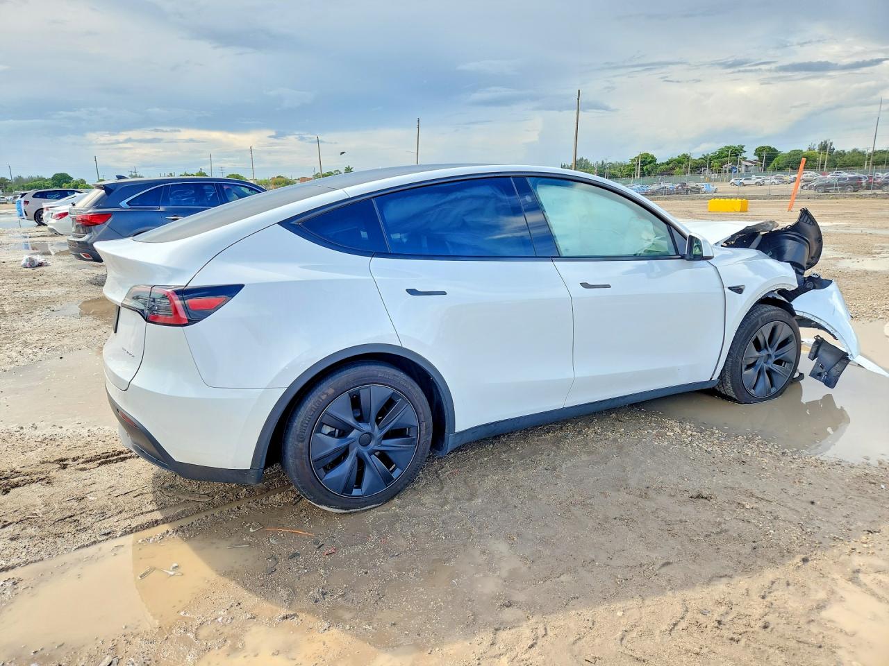 2024 TESLA MODEL Y — снимка 3